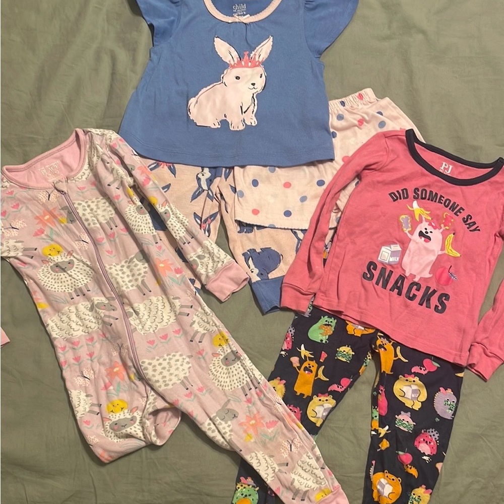Charming Kids Pajama Set with Bunny, Sheep and Snack Themes